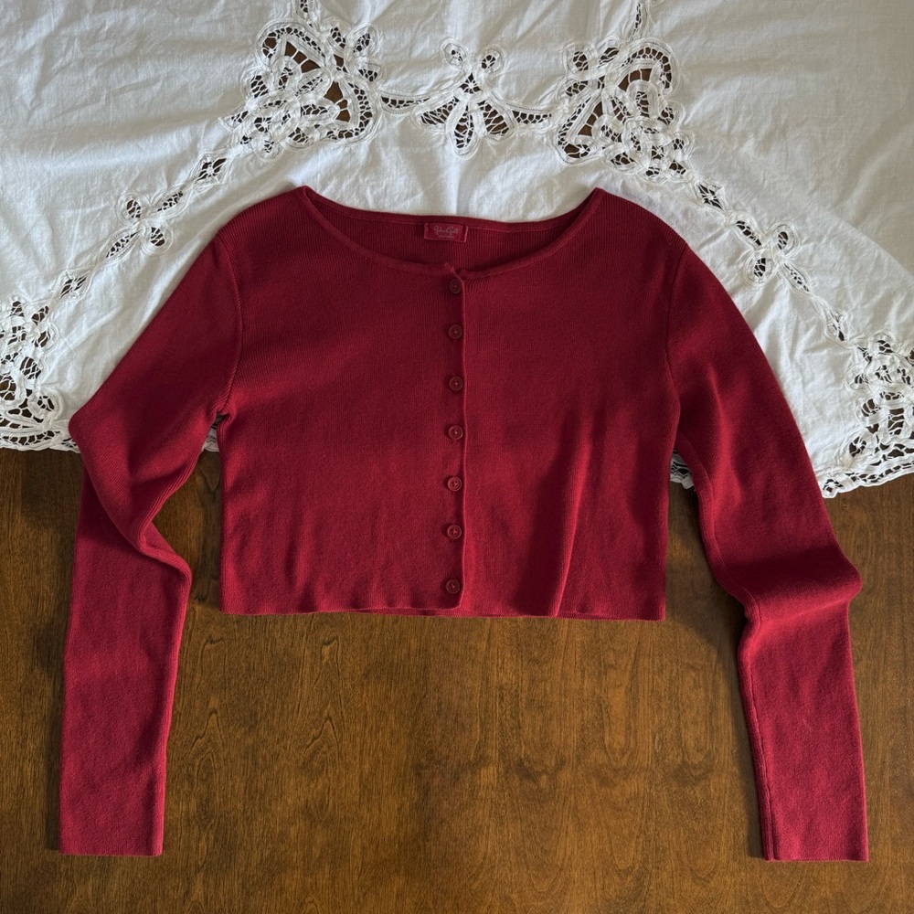 Brandy Melville Cotton Cropped Sweater